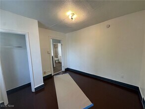 740 Fern St-Unit -4 in Akron, OH - Building Photo - Building Photo