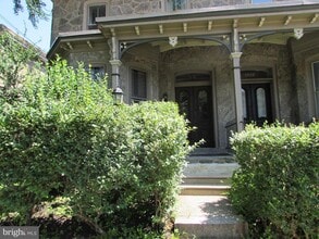 5911 Greene St in Philadelphia, PA - Building Photo - Building Photo