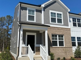 2413 Hedge Maple Dr in Raleigh, NC - Building Photo