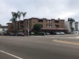 5051 La Jolla Blvd, Unit 5051- La Jolla Blvd. #301 in San Diego, CA - Building Photo