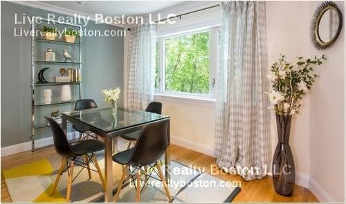 1450 Beacon St-Unit -415 in Brookline, MA - Foto de edificio - Building Photo