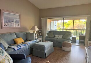 4408 Weybridge, Unit Weybridge in Sarasota, FL - Building Photo - Building Photo