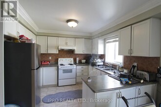 3269 Ridgeleigh Heights in Mississauga, ON - Building Photo - Building Photo