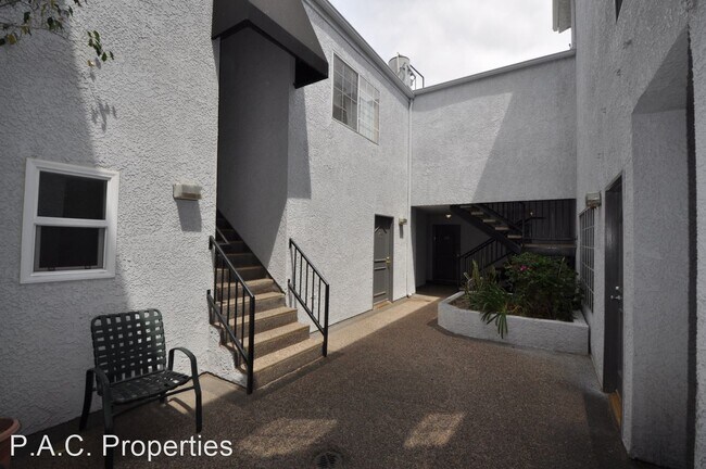 11416 Albers St in Los Angeles, CA - Building Photo - Building Photo