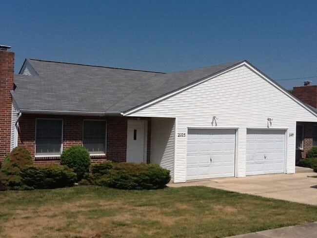 property at 2105-2107 McCutchen Rd