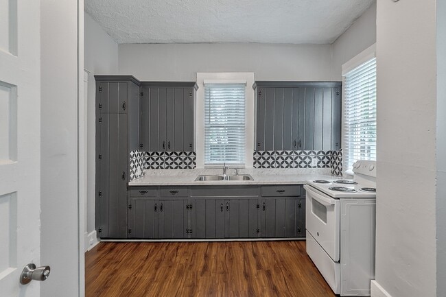 8 Kenneth St in Mobile, AL - Building Photo - Building Photo