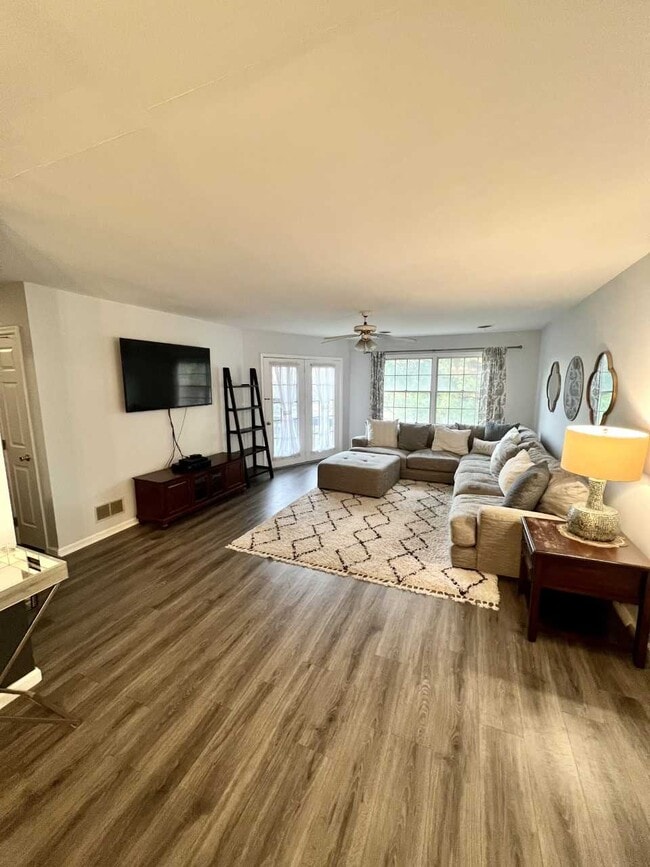 property at 4616 Cheryl Dr