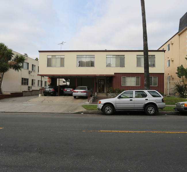 517 S Kenmore Ave in Los Angeles, CA - Building Photo - Building Photo