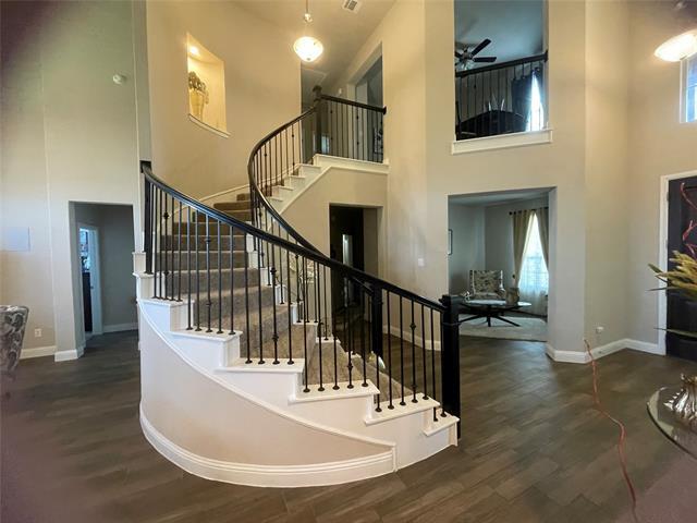 property at 1100 Whispering Hl Dr