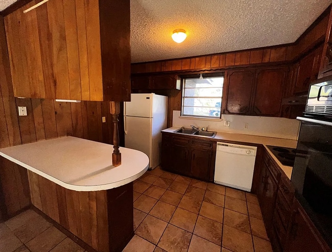 165 Greenforest Trail in Nash, TX - Building Photo - Building Photo