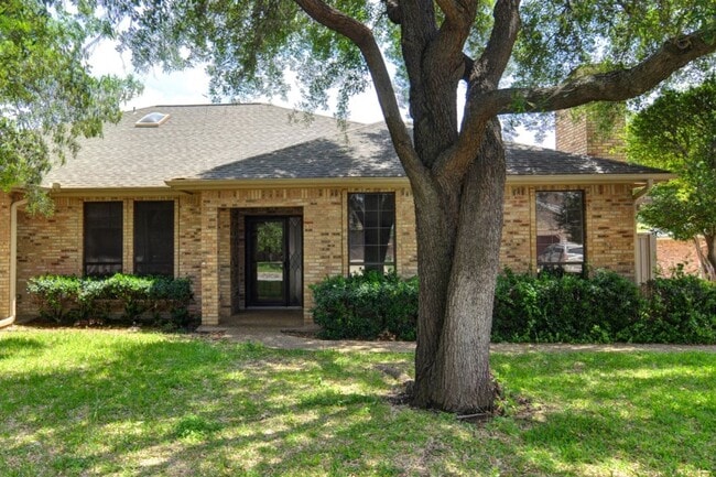 property at 5719 Ridgerock Ct