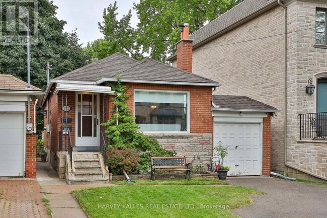 property at 222 Joicey Blvd