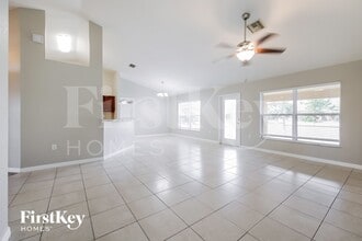 414 Willowbrook Dr in Lehigh Acres, FL - Foto de edificio - Building Photo