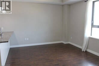 112 King St E in Hamilton, ON - Building Photo - Building Photo