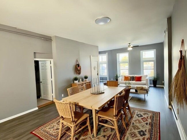 property at 1549 W Chicago Ave