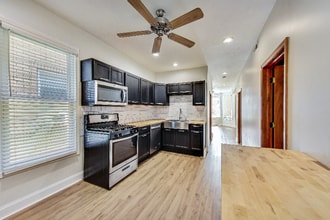 2719 N Ridgeway Ave in Chicago, IL - Building Photo - Building Photo