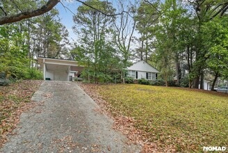 2644 Pineland Ave in Doraville, GA - Foto de edificio - Building Photo