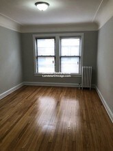 6516 N Glenwood Ave-Unit -2E in Chicago, IL - Building Photo - Building Photo