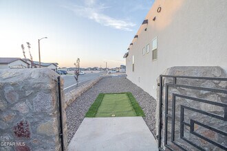 13820 Paseo de Loma Ct in Horizon City, TX - Building Photo - Building Photo