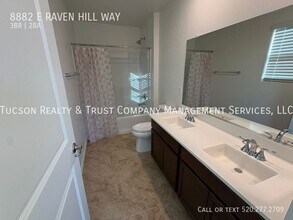 8882 E Raven Hill Wy in Tucson, AZ - Building Photo - Building Photo