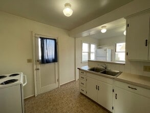 4904 N Atlantic St in Spokane, WA - Building Photo - Building Photo