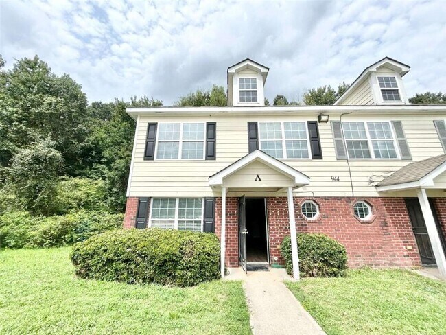 property at 944 Old Mill Ln