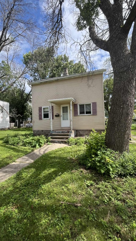 property at 614 Maple St
