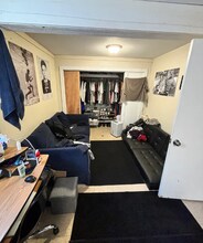 599 S East St in Amherst, MA - Building Photo - Building Photo