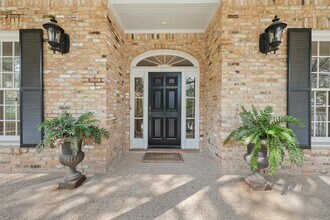 4 Rock Way Cove, Unit 073 in Rollingwood, TX - Building Photo - Building Photo