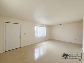 1105 Jewel Ave in Lakeland, FL - Building Photo - Building Photo