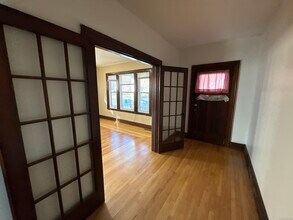 411 Ellis St in New Britain, CT - Building Photo - Building Photo