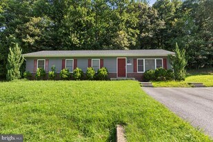 15204 Peerless Ave in Upper Marlboro, MD - Building Photo