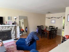 5436 New Mills Rd in San Diego, CA - Building Photo - Building Photo