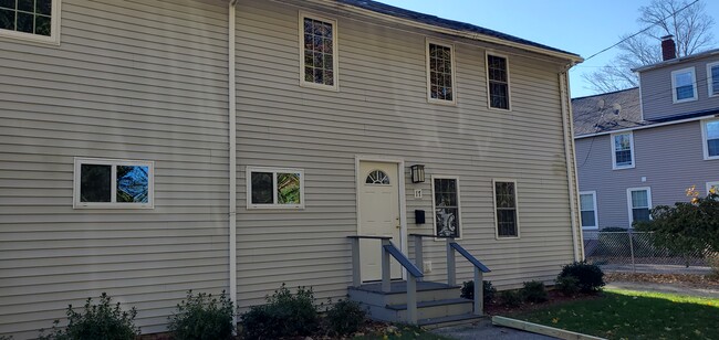 17 Dartmouth St, Unit 17