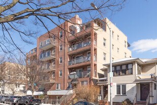 West 5 Condo/Medical Office in Brooklyn, NY - Building Photo