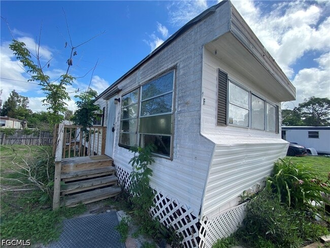 7838 Ebson Dr in North Fort Myers, FL - Building Photo - Building Photo