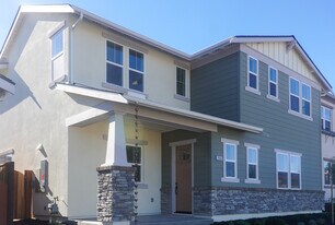 3066 El Capitan Dr in Marina, CA - Building Photo