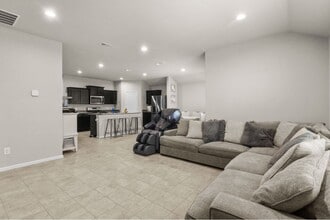 7701 Orange Blossom Rd in Odessa, TX - Building Photo - Building Photo