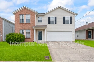 3236 Woodpoint Dr in Nashville, TN - Building Photo