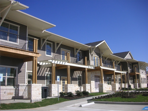 Cambridge Crossing in Corsicana, TX - Building Photo