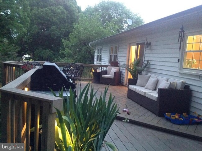 3412 Ramsgate Terrace