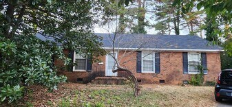 3025 Amity Garden Ct in Charlotte, NC - Building Photo