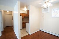 605 N Wolf Rd photo'