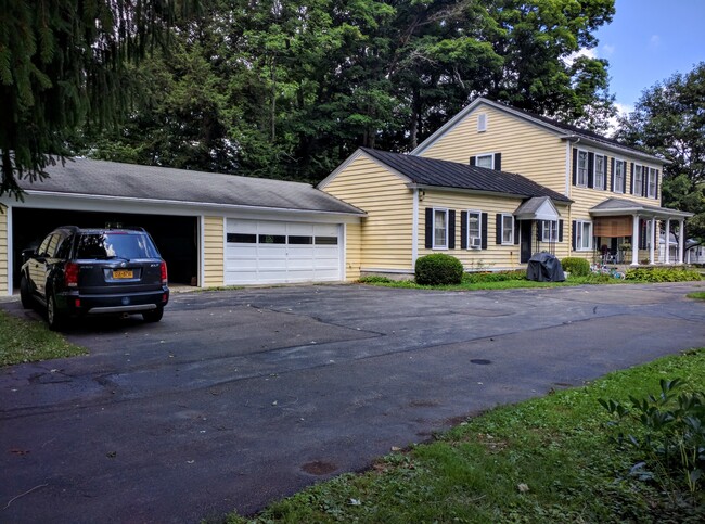 92 S Main St in Homer, NY - Foto de edificio - Building Photo