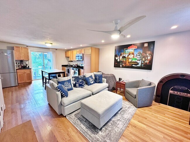 364 Sumner St in Boston, MA - Building Photo - Building Photo