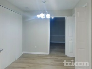 3845 Forsythia Way in Douglasville, GA - Foto de edificio - Building Photo