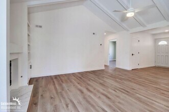 6223 Lake Shore Dr in San Diego, CA - Building Photo - Building Photo