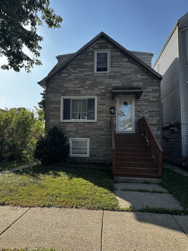 property at 1414 Kenilworth Ave