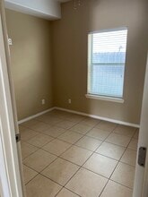 3005 S L St in McAllen, TX - Building Photo - Building Photo
