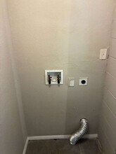 6330 Fabian Dr in Jacksonville, FL - Foto de edificio - Building Photo